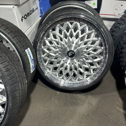24 Inch Forgiato Wheels and Tires 