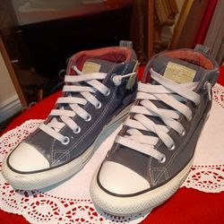 Converse Size 7 1/2