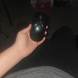 looking for razor v3 pro or logitech g pro wireless  mouse trade only