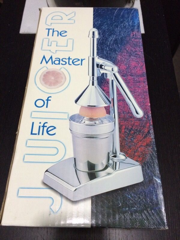 BRAND NEW JUICER