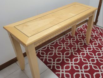 Accent Table 