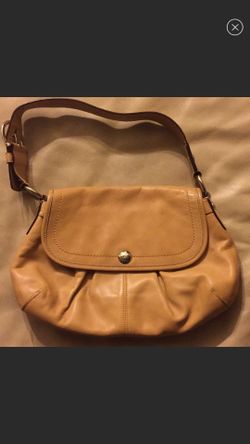 Coach leather shoulder bag
