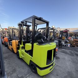 Clark Forklift, 3 Stages, 9900 Lb, 