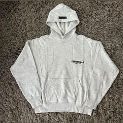 🔥 FEAR OF GOD ESSENTIALS LIGHT OATMEAL HOODIE – SIZE M