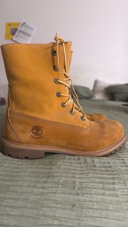 Timberland boots size 8