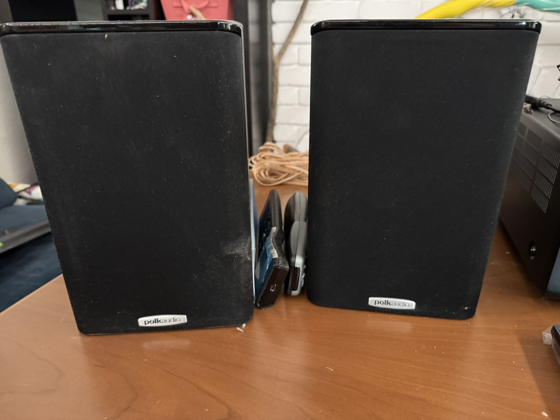 Yamaha TSR-7810 Receiver Plus Polk Audio Speakers