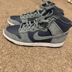 Nike Dunk High Top