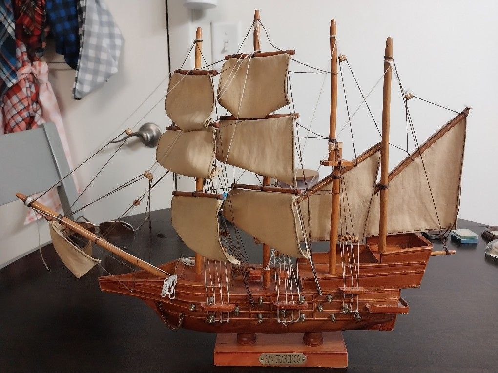 Vintage Model Wooden Ship(San Francisco)