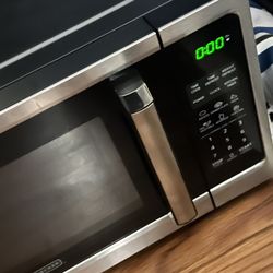 Black decker Microwave (Brand New)