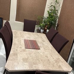 Marble Dinning Table Only. Perfect Condition