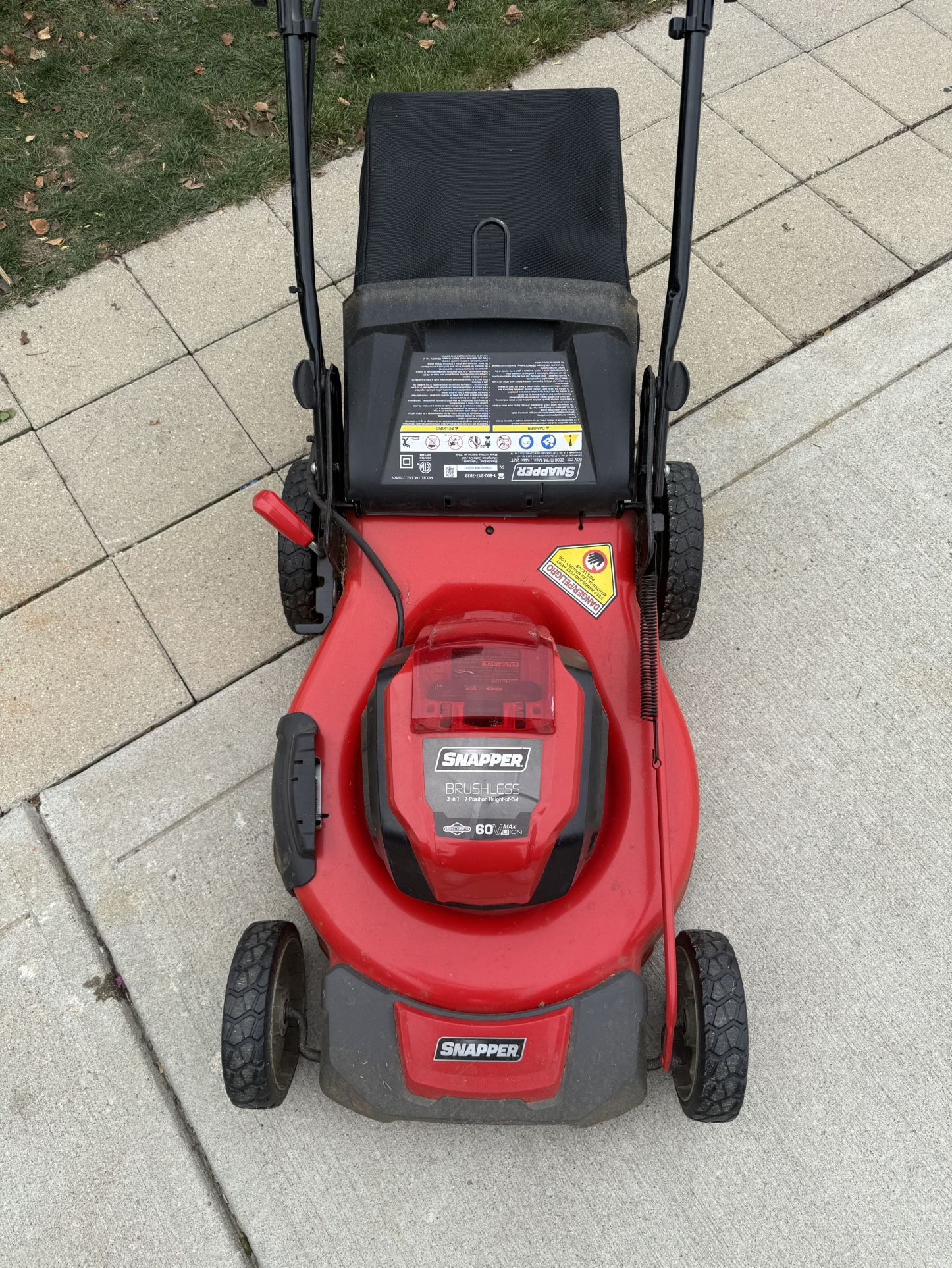 Snapper 60-Volt Lithium Ion Cordless Walk Lawn Mower