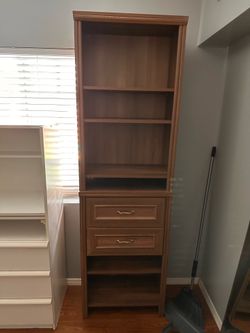 Bookcase/storage cabinet