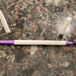 ULTRA FINE BROW PENCIL EYEBROW PENCIL NEW WITH BROW BRUSH