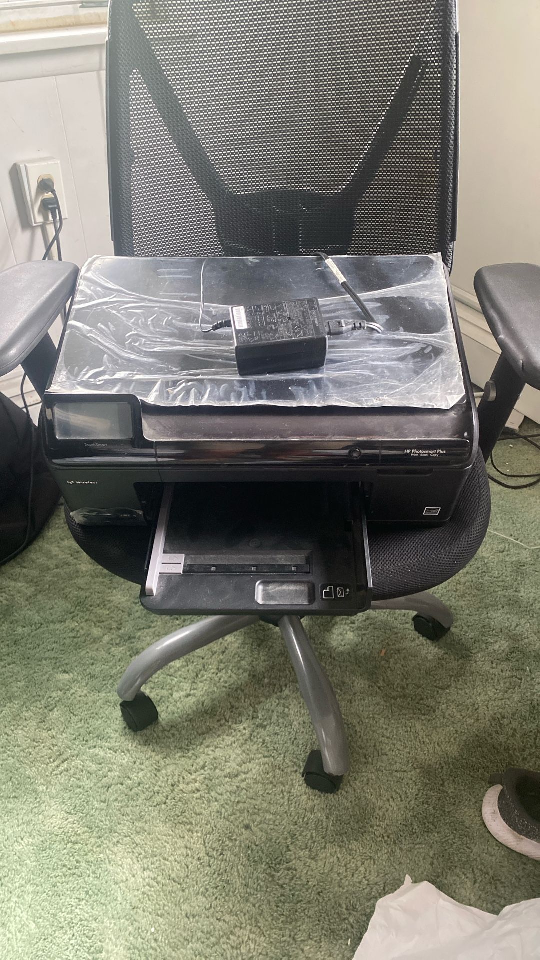 HP Photosmart plus Wireless touch printer