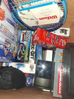 Caja llena de juegos de niño - algunas peliculas - No para venta individual