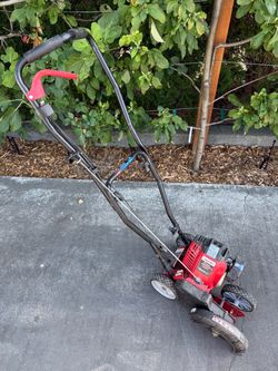 Troy-Bilt TB516 EC Gas Lawn Edger