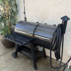 $150 OBO – Traeger pellet grill, powers on but not heating, may need igniter/controller, sold as-is
