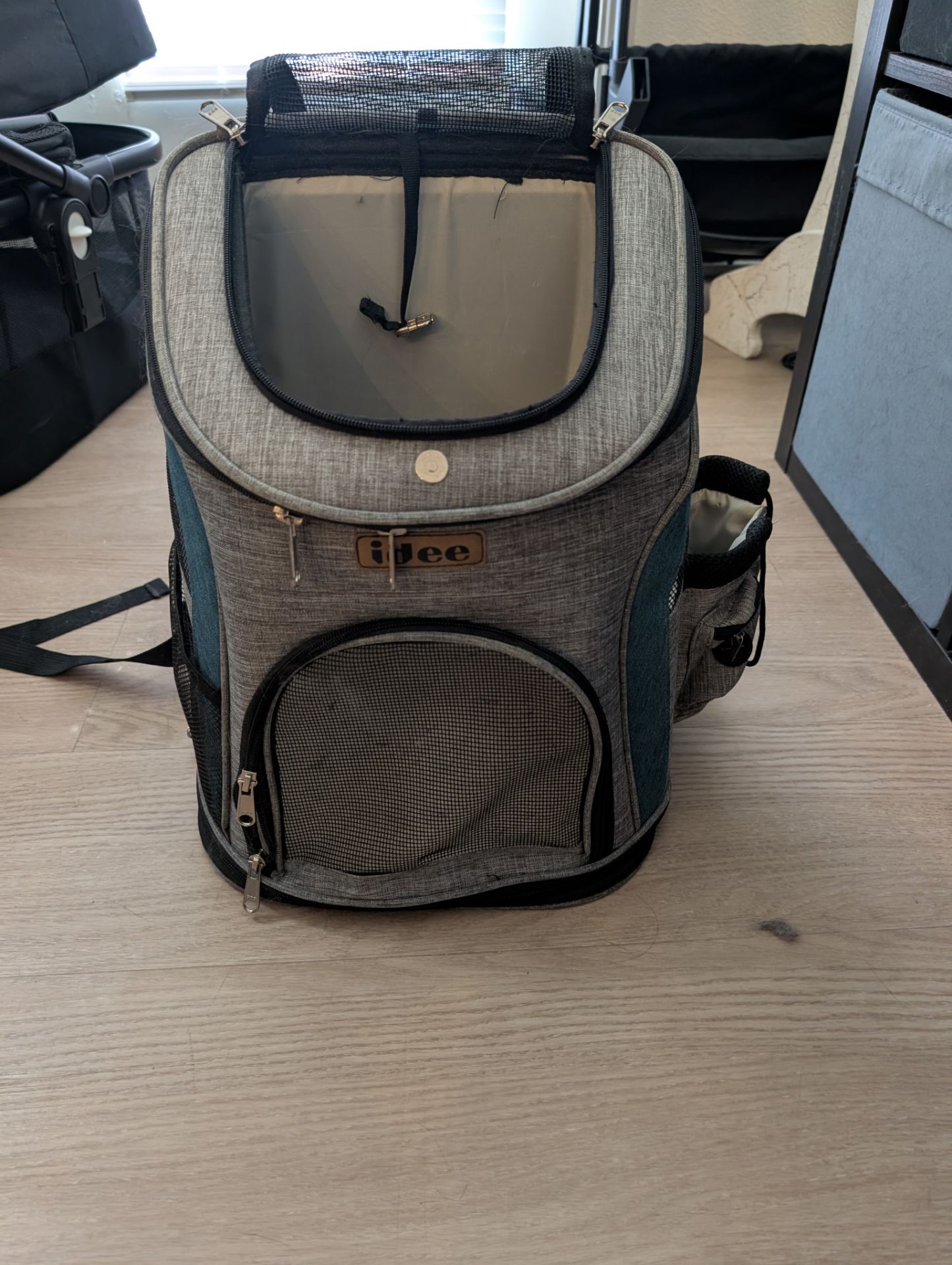 Cat carrier