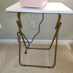Foldable Side Table 