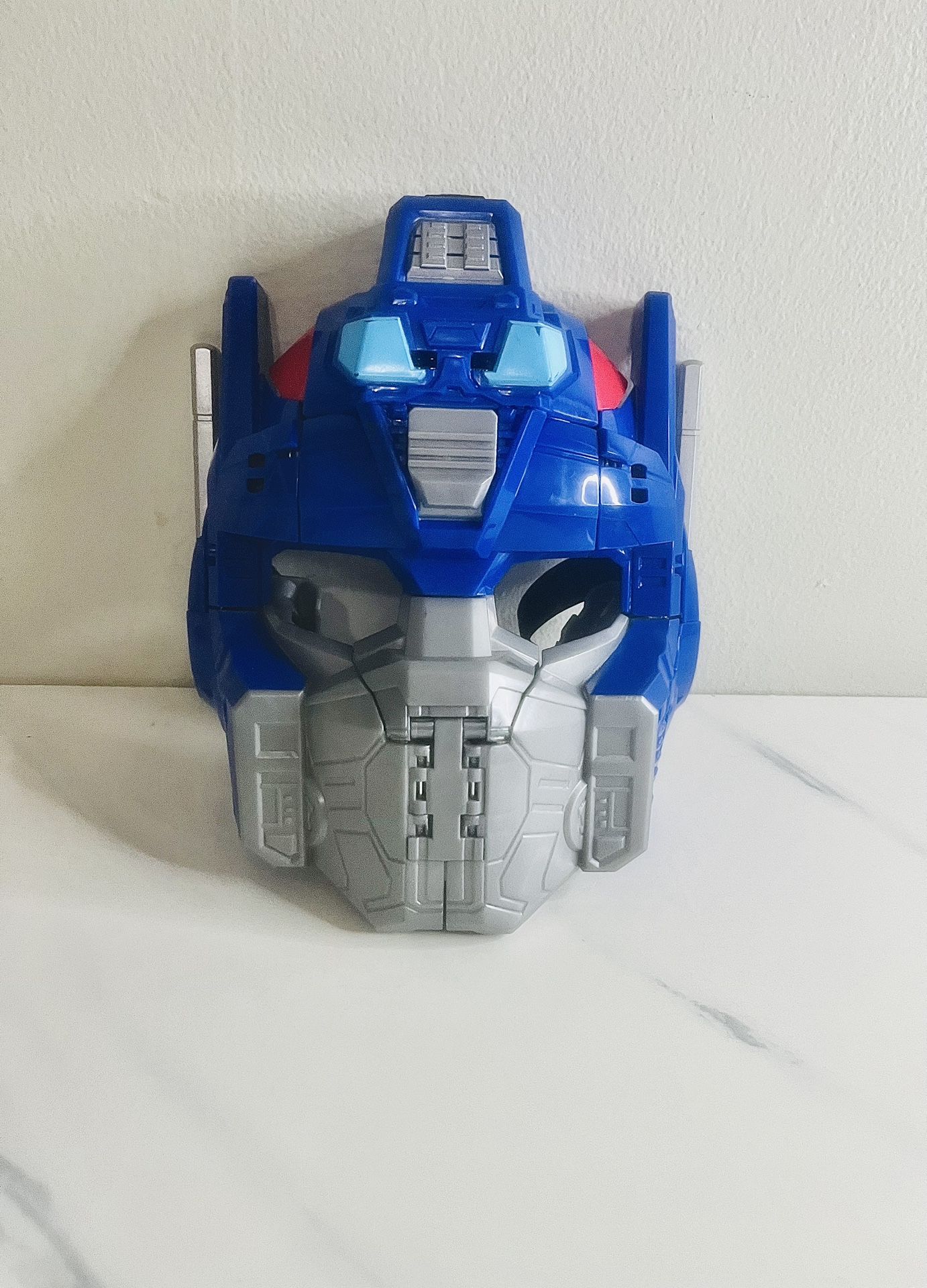Transformers One 2-in-1 Optimus Prime (Orion Pax) Mask Action Figure