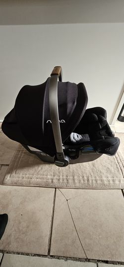 Nuna Pipa Car seat