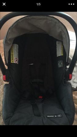 Click connect car seat 4-30lbs with base
