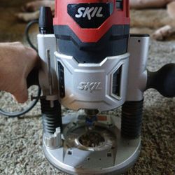 Skill Plunge Router 