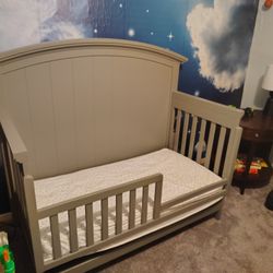 Baby Bed/Toddler Bed