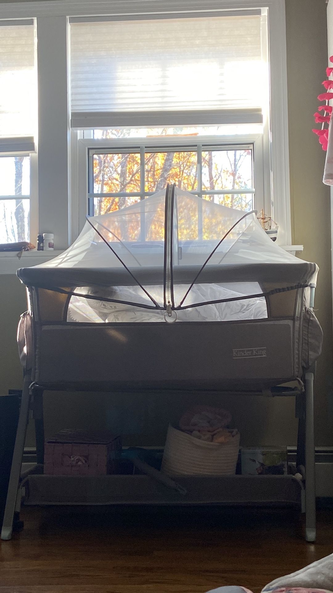 Baby crib