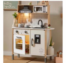 Toddler play kitchen with lights and sounds