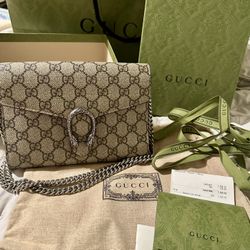Gucci Beige Dionysus GG Supreme Bag