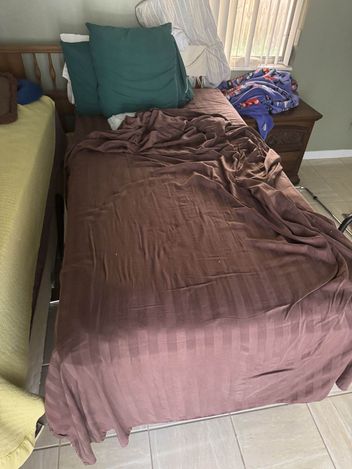 Twin Bed, Mattress, Box spring, Frame, Sheet And Pillow