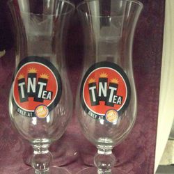 Nice Set Of 2 Cocktail Glasses - Clear - Large - Dave And Busters