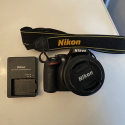 Nikon D5200 Camera 