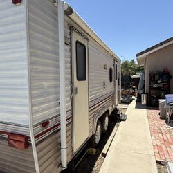 1992 Nomad EL 2250 $5,700 Obo