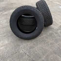 Set of 275/65R20 Tires