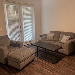 LIKE NEW - Ashley Furniture Living Room Set 