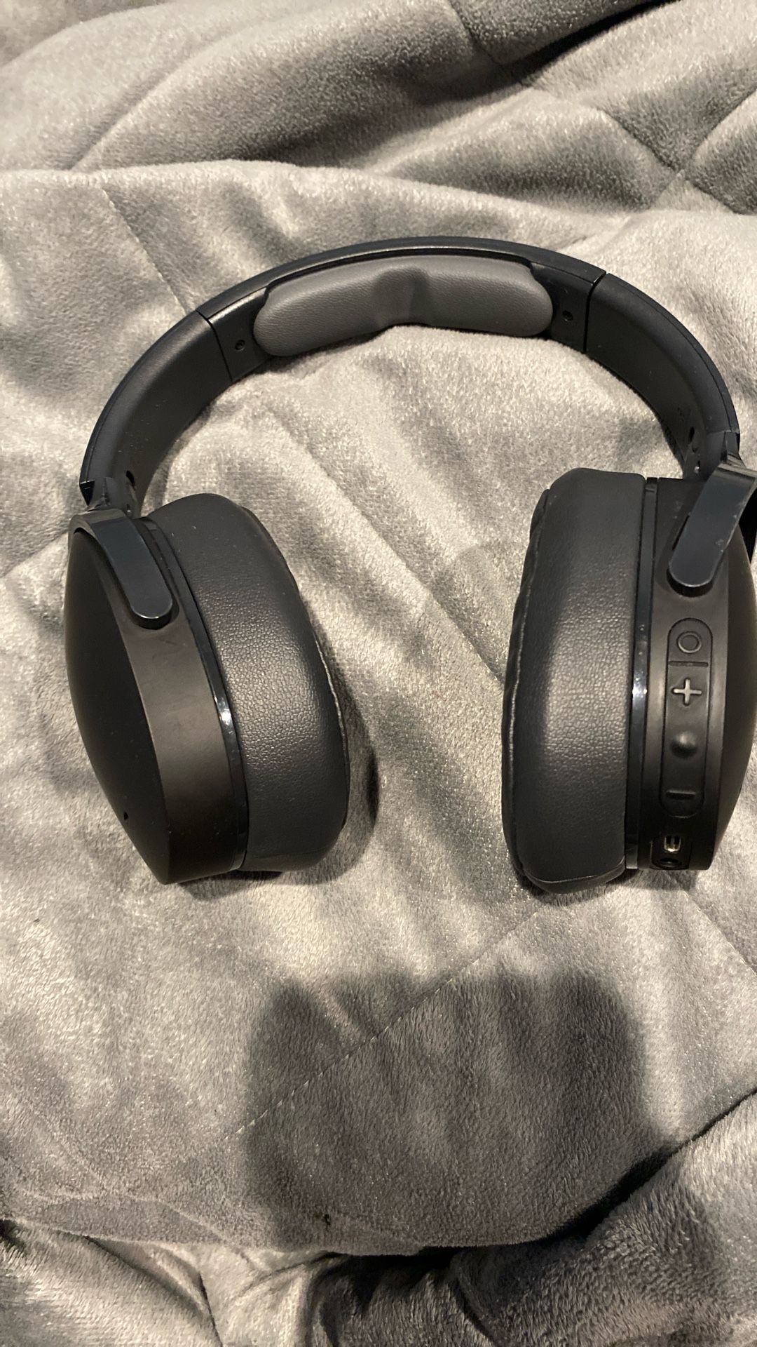 Skullcandy Hesh ANC wireless over-ear headphones