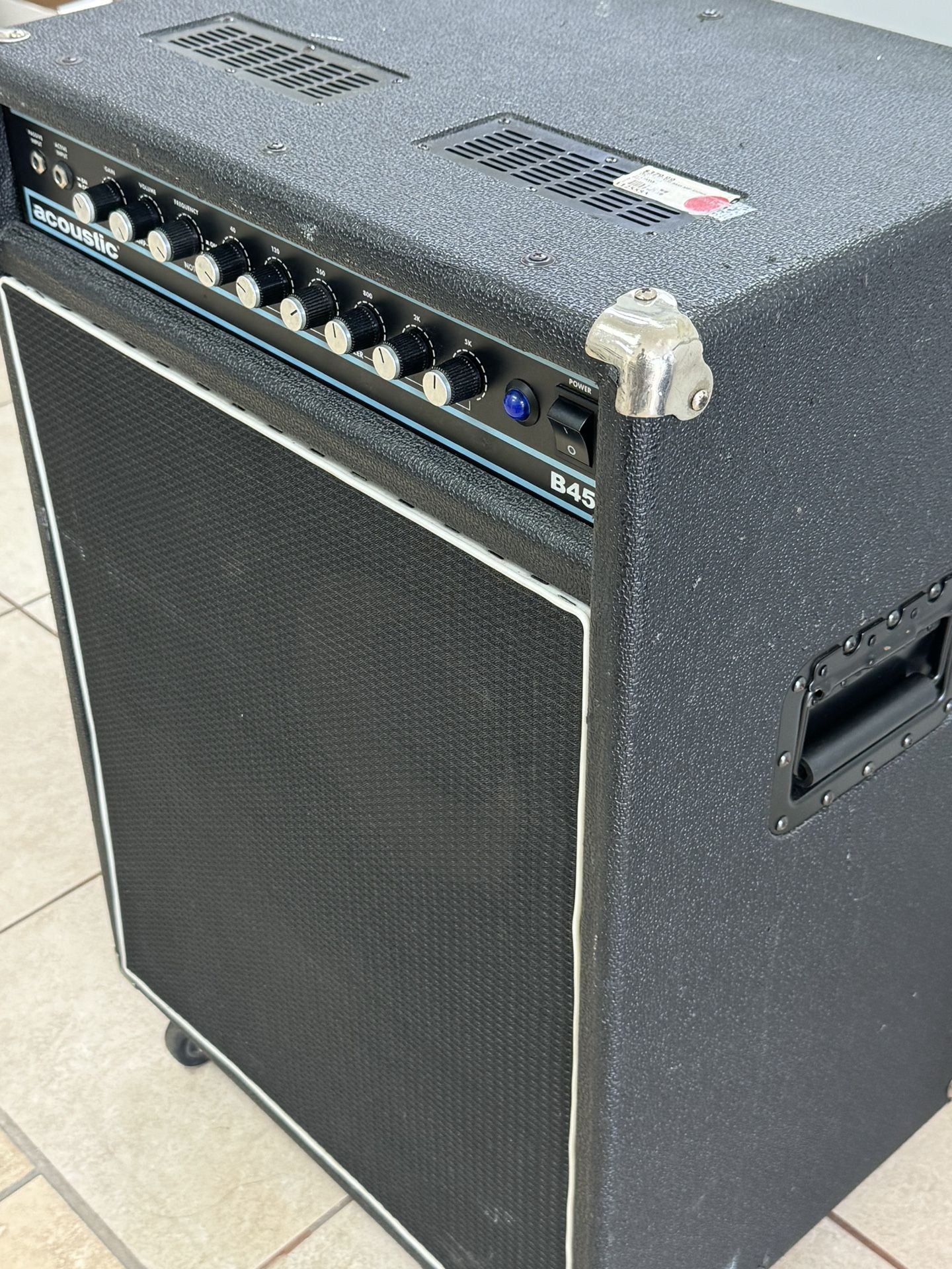 ACOUSTIC B450 BASS AMP 450WATTS(DSS) for Sale in Houston, TX - OfferUp