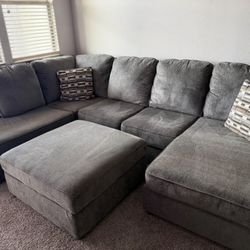 Sectional With Double Chaise and Ottoman 
