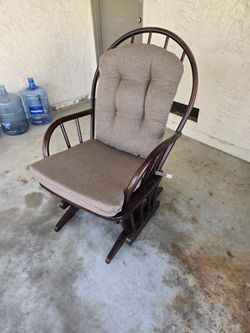 Rocking Chair - Like New Cushions