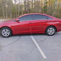 2011 Hyundai Sonata GL Sedan 