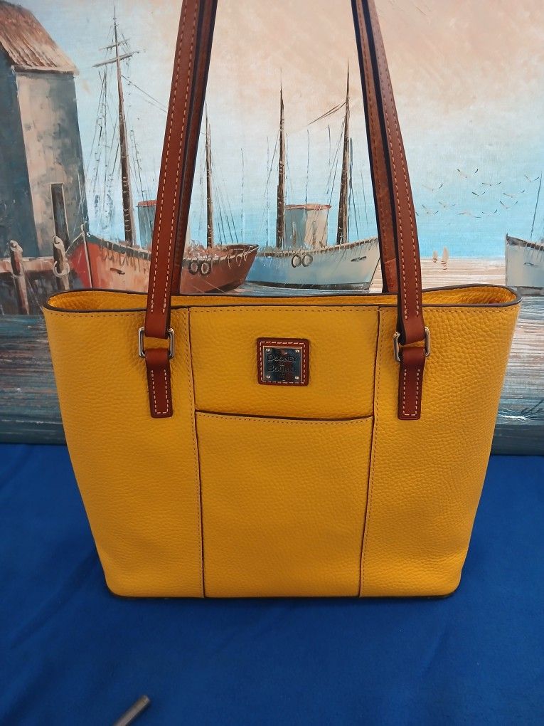 Brand New DOONEY & BOURKE Small Lexington Shoulder Bag Yellow And Red