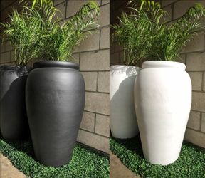 Terracotta tall planters 32" , 2 for $300 FREE DELIVERY IN SD