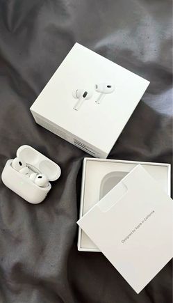 Apple AirPods Pro with Charging Case