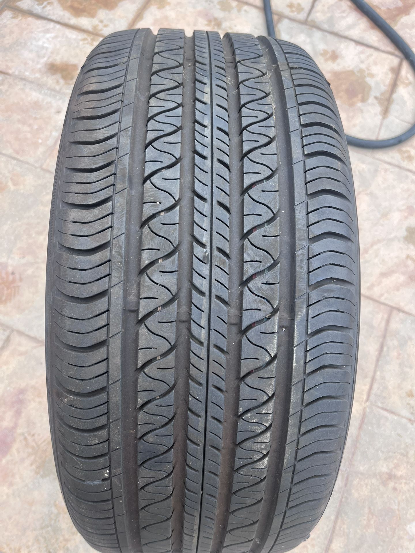 235 40 19 Continental Tires