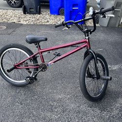 Hiland 20" Freestyle Kids BMX Bike - Great Condition!