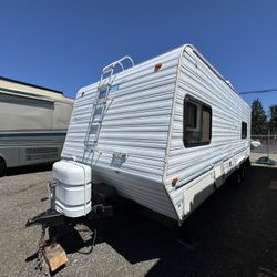 2000 Weekend Warrior 26ft Toy Hauler A/c Awning 