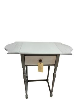 Beautiful Refurbished Grey Vintage Solid Wood Table By Hekman With Extension