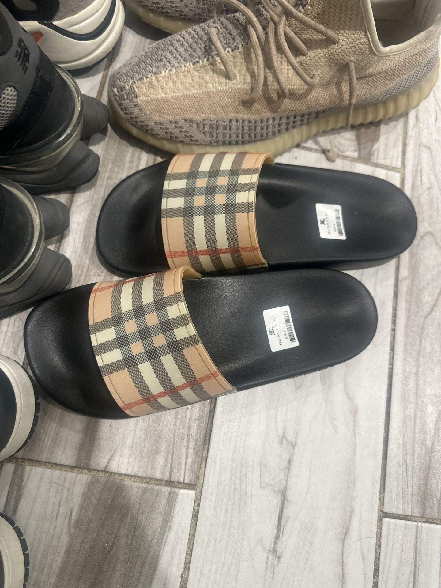 burberry slides
